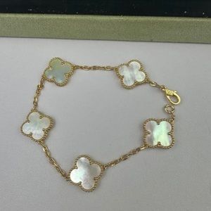 Van Cleef & Arpels -
Vintage Alhambra bracelet, 5 motifs,
Mother-Of-Pearl